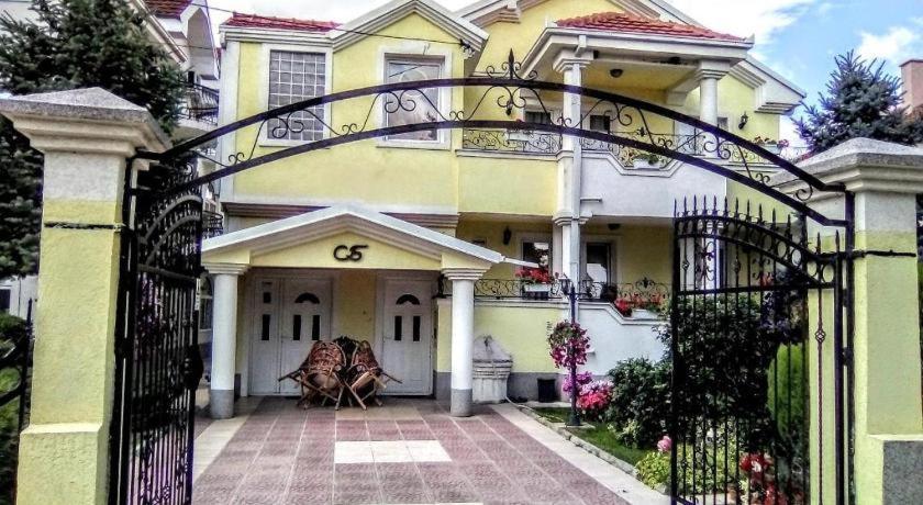 Villa Kraljevski Kumanovo Exteriör bild